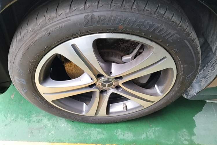 Used Mercedes-Benz E-Class 2019 E 260 L Sport Edition Left Front Wheel Hub
