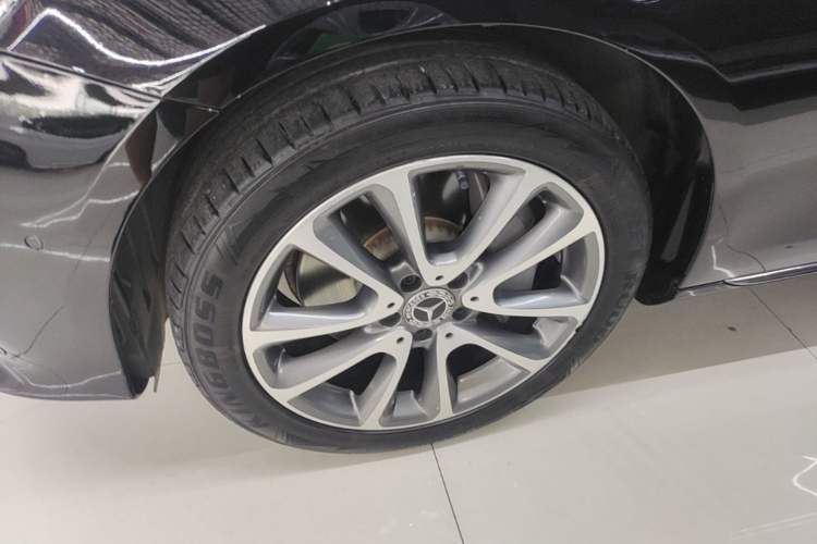 Used Mercedes-Benz E-Class 2019 E 300 L Stylish Model Left Front Wheel Hub