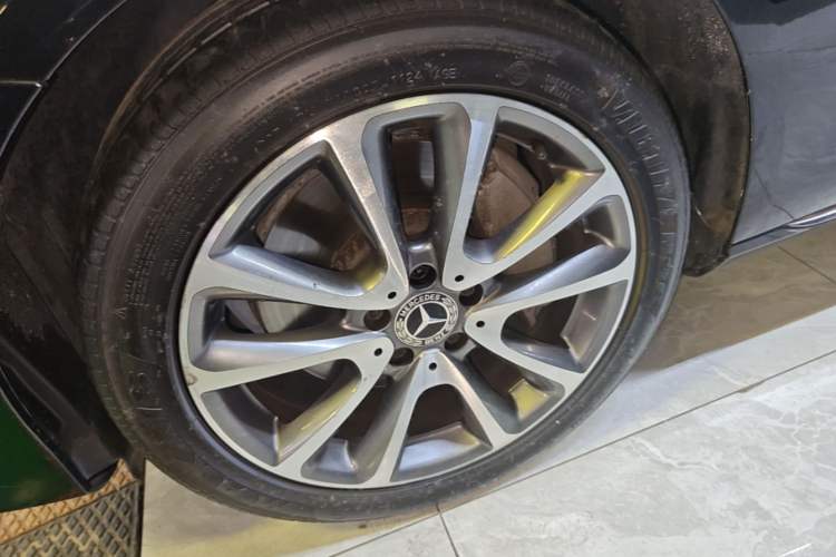 Used Mercedes-Benz E-Class 2019 E 300 L Luxury Model Left Front Wheel Hub