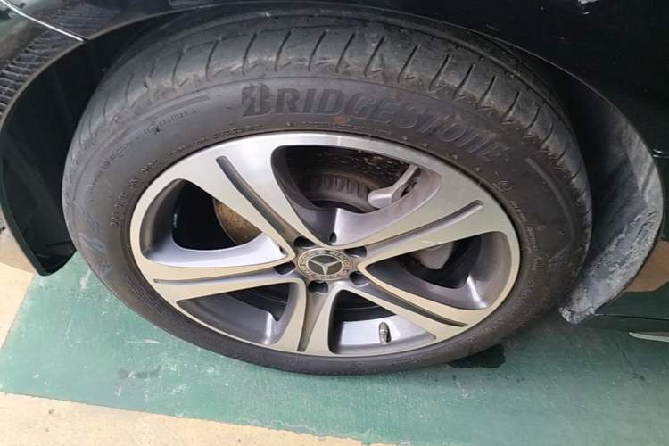 Used Mercedes-Benz E-Class 2019 E 260 L Sport Edition Left Front Wheel Hub