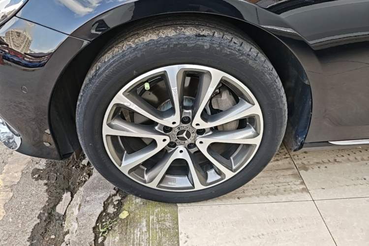 Used Mercedes-Benz E-Class 2019 E 200 L Left Front Wheel Hub