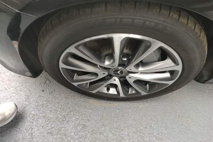 Used Mercedes-Benz E-Class 2019 E 300 L Stylish Model Left Front Wheel Hub