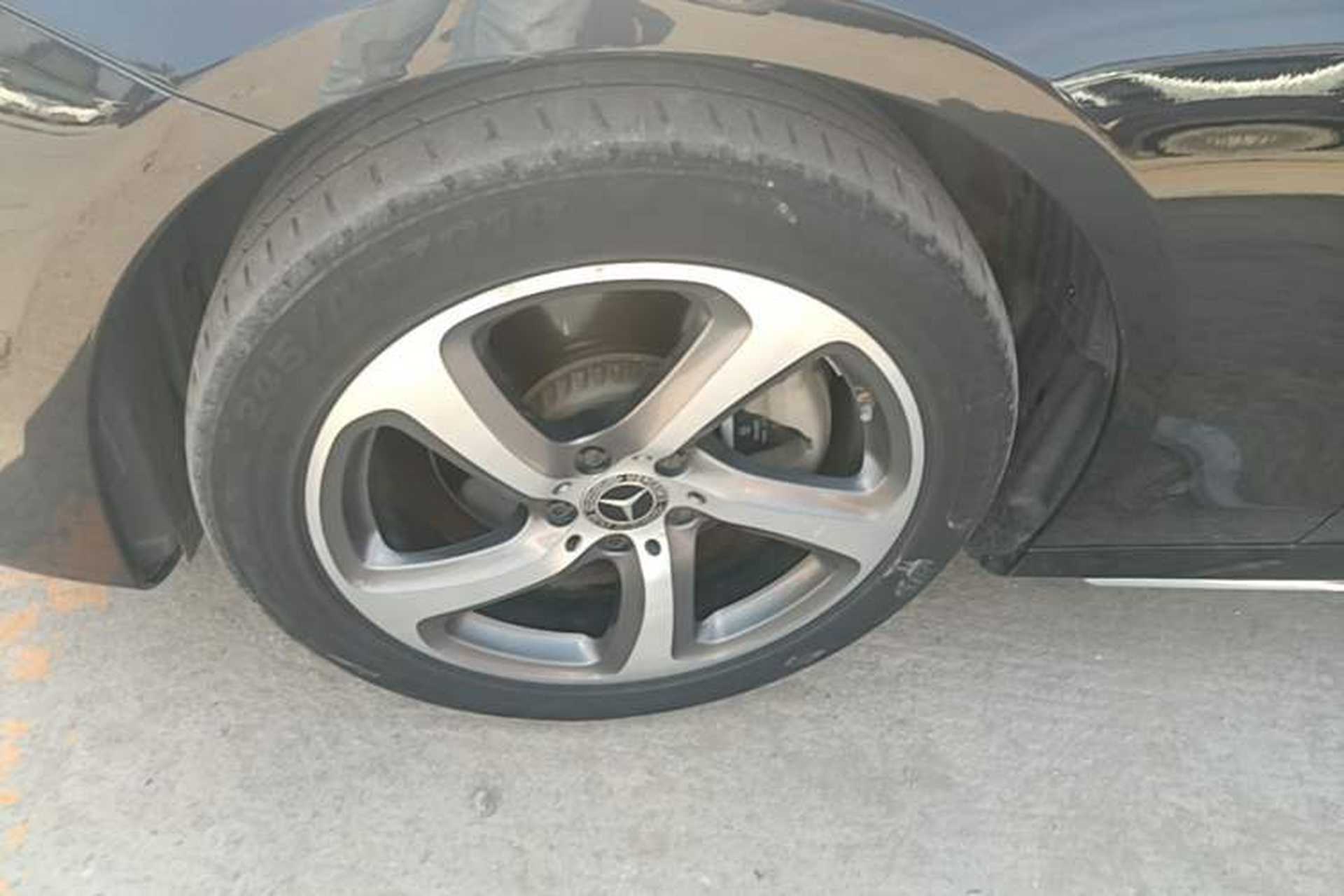 Used Mercedes-Benz E-Class 2019 E 260 L Sport 4MATIC Left Front Wheel Hub