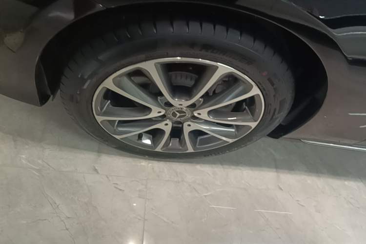 Used Mercedes-Benz E-Class 2019 E 200 L Left Front Wheel Hub