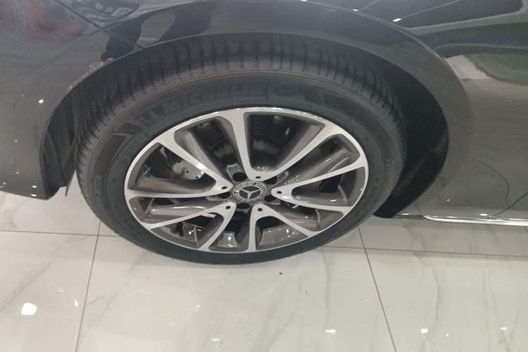 Used Mercedes-Benz E-Class 2019 E 300 L Stylish Model Left Front Wheel Hub