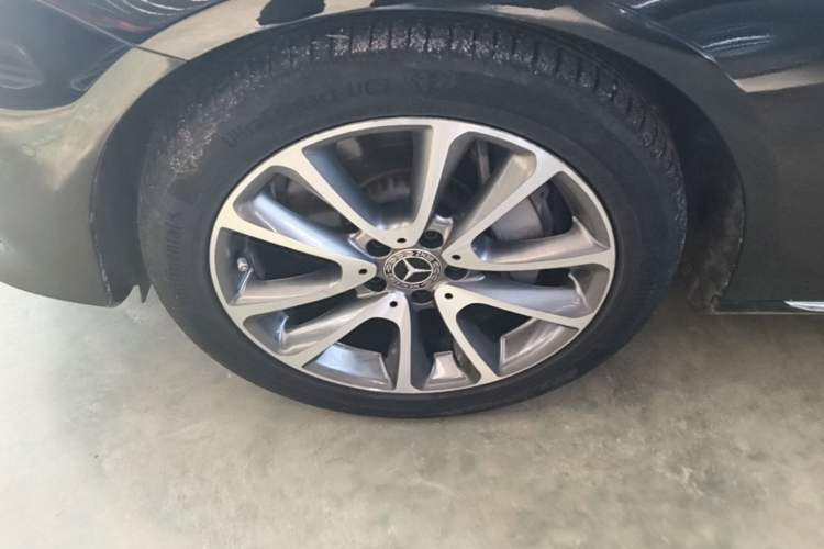 Used Mercedes-Benz E-Class 2019 E 300 L Stylish Model Left Front Wheel Hub