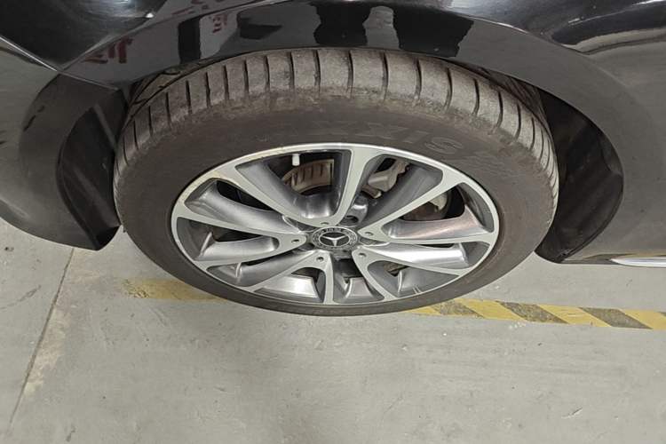 Used Mercedes-Benz E-Class 2019 E 260 L Left Front Wheel Hub