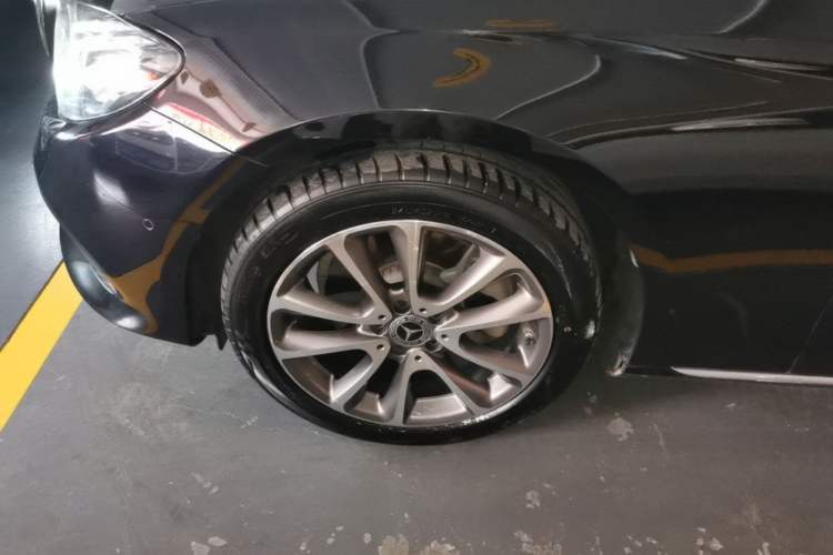 Used Mercedes-Benz E-Class 2019 E 260 L Left Front Wheel Hub