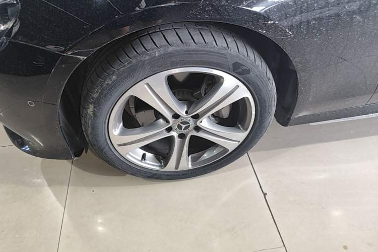 Used Mercedes-Benz E-Class 2019 E 200 L Sport Edition Left Front Wheel Hub