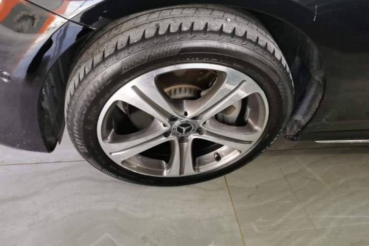 Used Mercedes-Benz E-Class 2019 E 260 L Sport Edition Left Front Wheel Hub