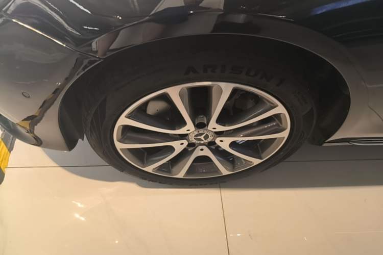 Used Mercedes-Benz E-Class 2019 E 200 L Left Front Wheel Hub