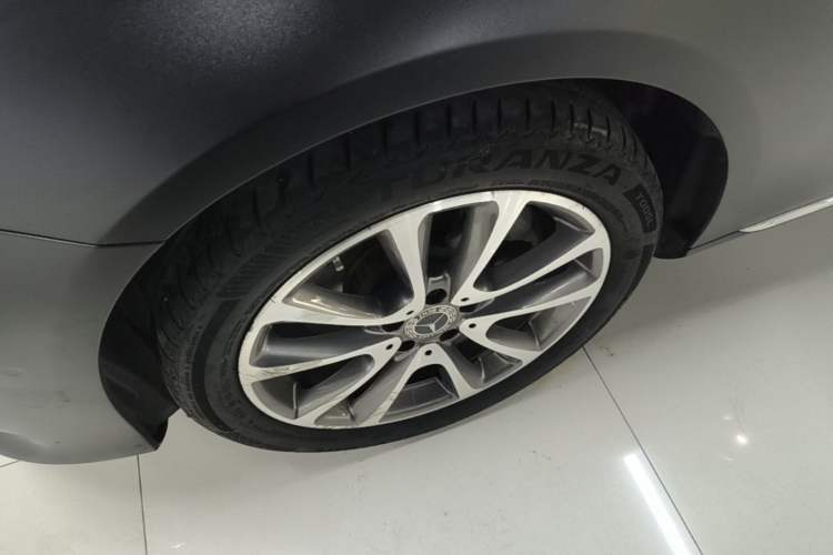 Used Mercedes-Benz E-Class 2019 E 200 L Left Front Wheel Hub