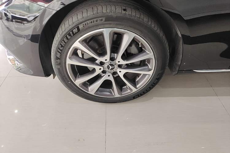 Used Mercedes-Benz E-Class 2019 E 260 L Left Front Wheel Hub