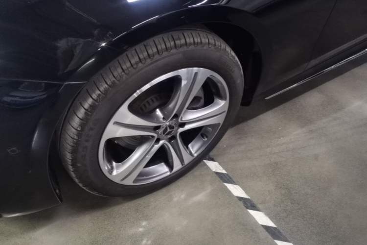 Used Mercedes-Benz E-Class 2019 E 200 L Sport Edition Left Front Wheel Hub
