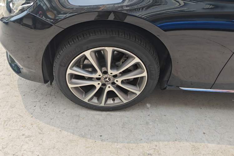 Used Mercedes-Benz E-Class 2019 E 200 L Left Front Wheel Hub