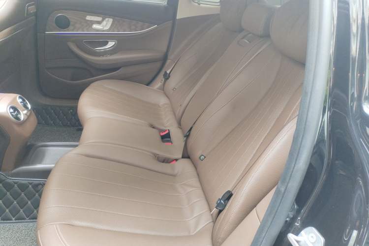 Used Mercedes-Benz E-Class 2019 E 300 L Luxury Model Left Rear Seat