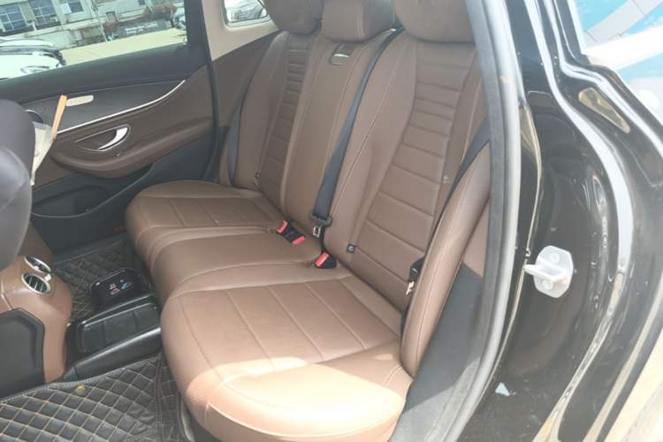 Used Mercedes-Benz E-Class 2019 E 300 L Sporty and Stylish Model Left Rear Seat
