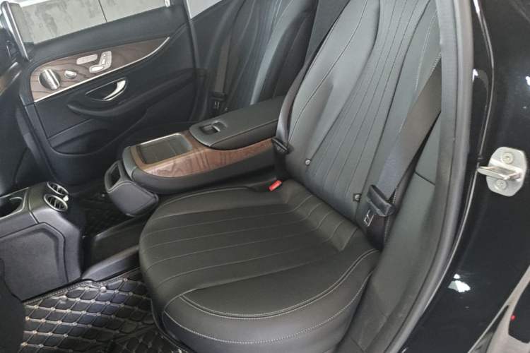 Used Mercedes-Benz E-Class 2019 Restyled E 300 L Luxury Edition Left Rear Seat
