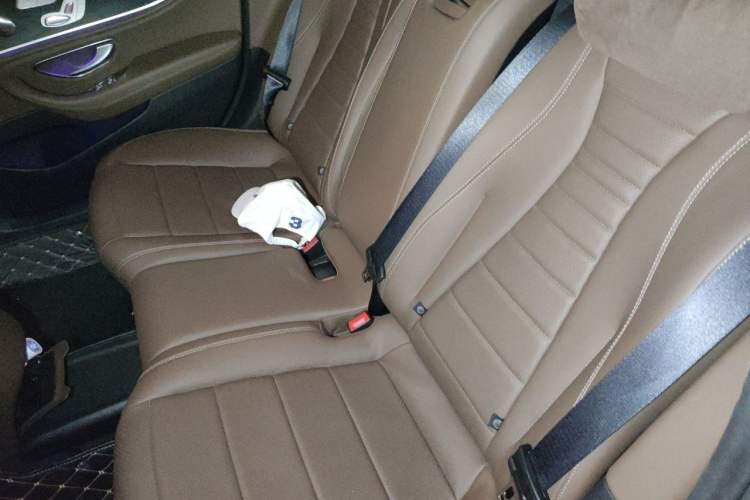 Used Mercedes-Benz E-Class 2019 Restyled E 300 L Sport Luxury Edition Left Rear Seat