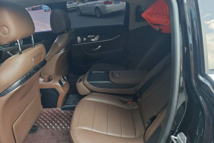Used Mercedes-Benz E-Class 2019 Restyled E 300 L Sporty and Stylish Edition Left Rear Seat