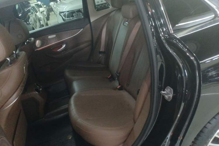 Used Mercedes-Benz E-Class 2019 Facelifted E 300 L Stylish Version Left Rear Seat
