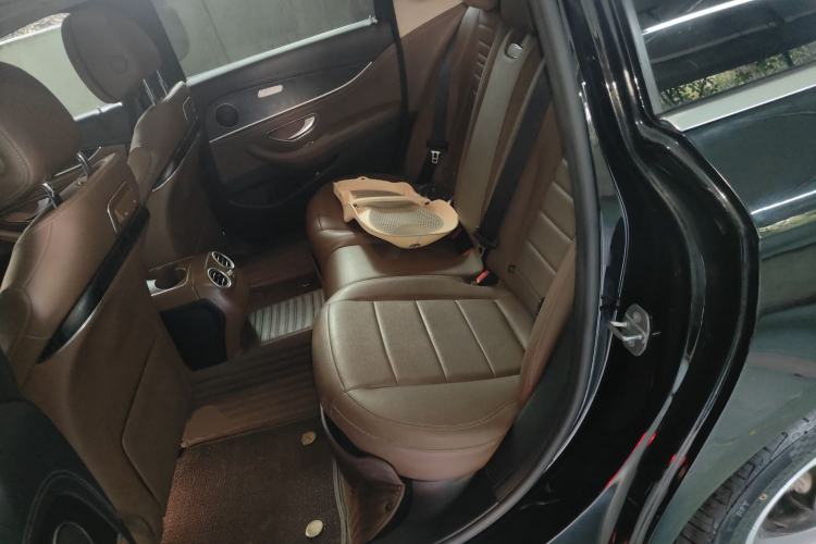 Used Mercedes-Benz E-Class 2019 E 300 L Sporty and Stylish Model Left Rear Seat