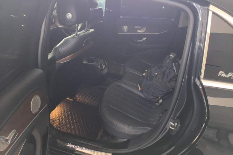 Used Mercedes-Benz E-Class 2019 E 300 L Luxury Model Left Rear Seat