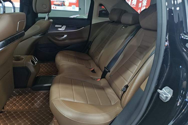 Used Mercedes-Benz E-Class 2019 E 300 L Sport Luxury Edition Left Rear Seat