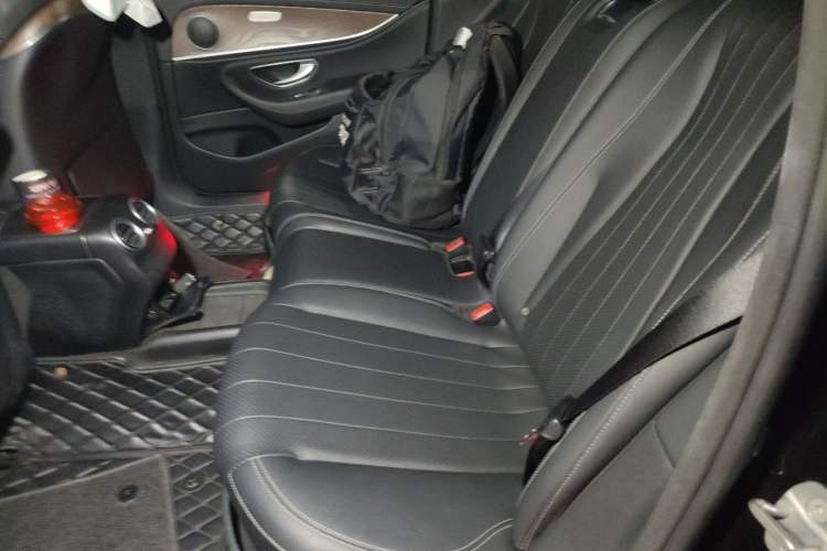 Used Mercedes-Benz E-Class 2019 Facelifted E 300 L Stylish Version Left Rear Seat