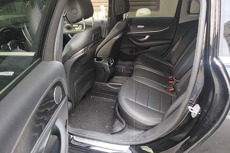 Used Mercedes-Benz E-Class 2019 Restyled E 300 L Sporty and Stylish Edition Left Rear Seat