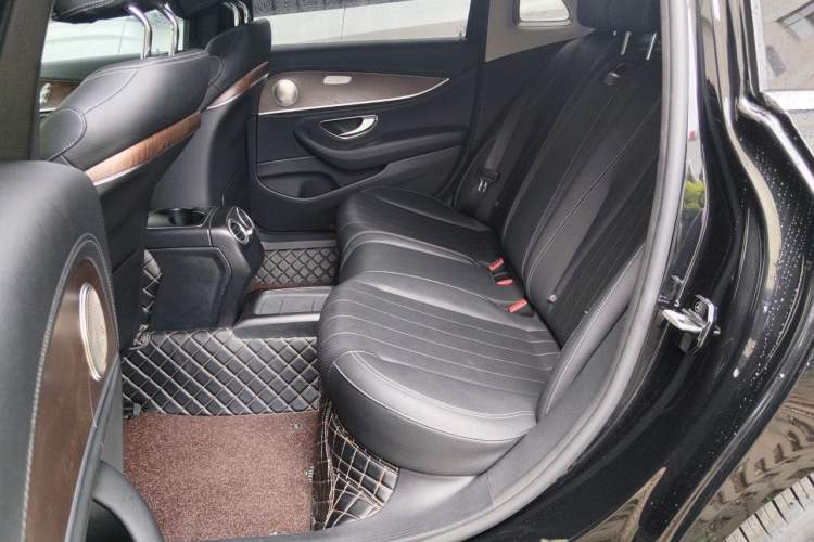 Used Mercedes-Benz E-Class 2019 E 260 L 4MATIC Left Rear Seat