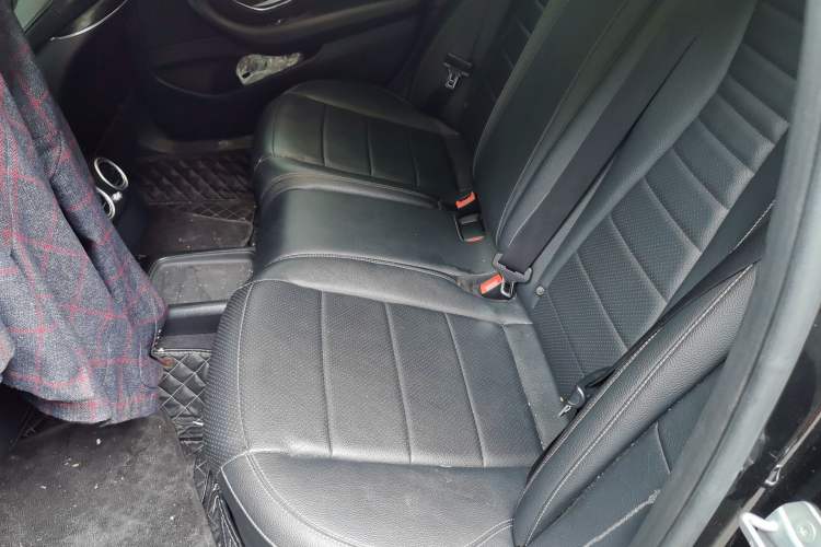 Used Mercedes-Benz E-Class 2019 E 200 L Sport Edition Left Rear Seat