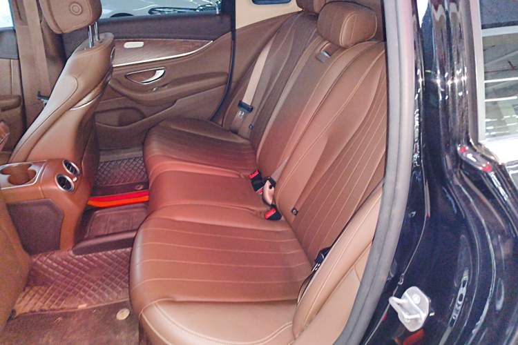 Used Mercedes-Benz E-Class 2019 Facelifted E 300 L Stylish Version Left Rear Seat