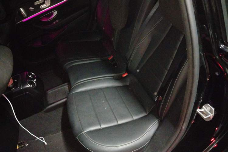 Used Mercedes-Benz E-Class 2019 Restyled E 300 L Sport Luxury Edition Left Rear Seat