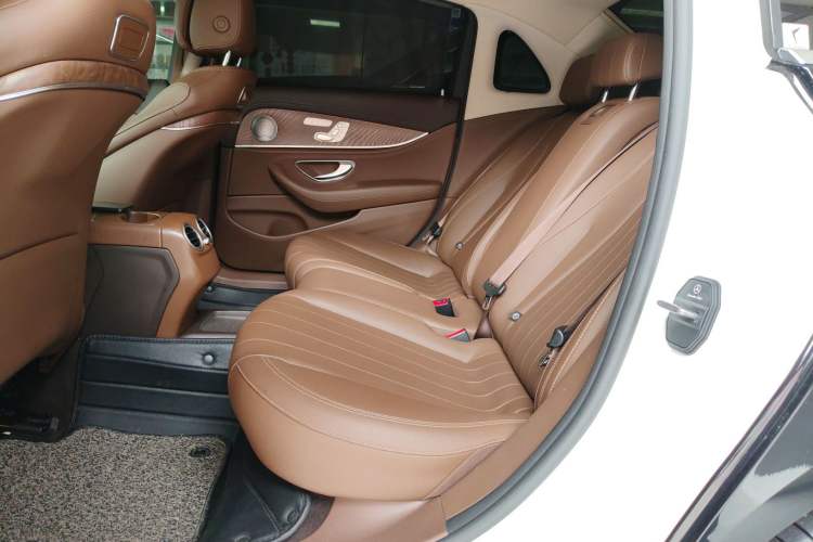 Used Mercedes-Benz E-Class 2019 E 300 L Luxury Model Left Rear Seat