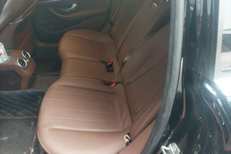 Used Mercedes-Benz E-Class 2019 E 300 L Luxury Model Left Rear Seat