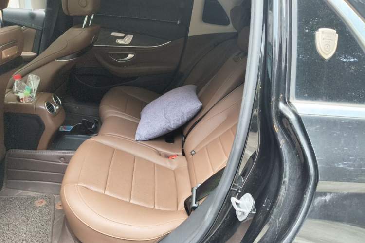 Used Mercedes-Benz E-Class 2019 E 300 L Sport Luxury Edition Left Rear Seat