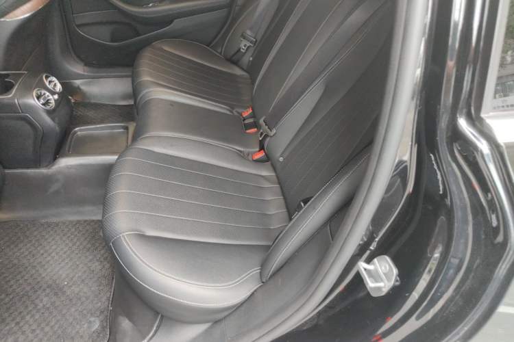 Used Mercedes-Benz E-Class 2019 E 260 L Left Rear Seat