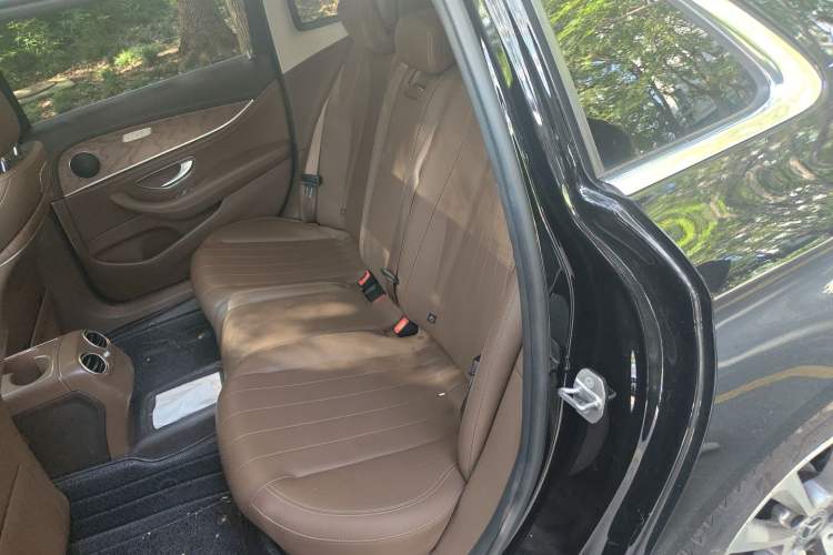 Used Mercedes-Benz E-Class 2019 Facelifted E 300 L Stylish Version Left Rear Seat