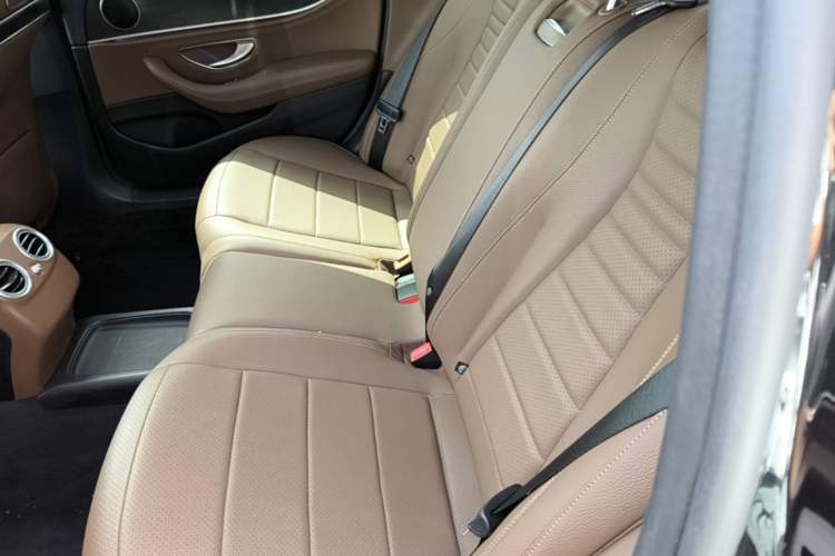 Used Mercedes-Benz E-Class 2019 E 200 L Sport 4MATIC Left Rear Seat