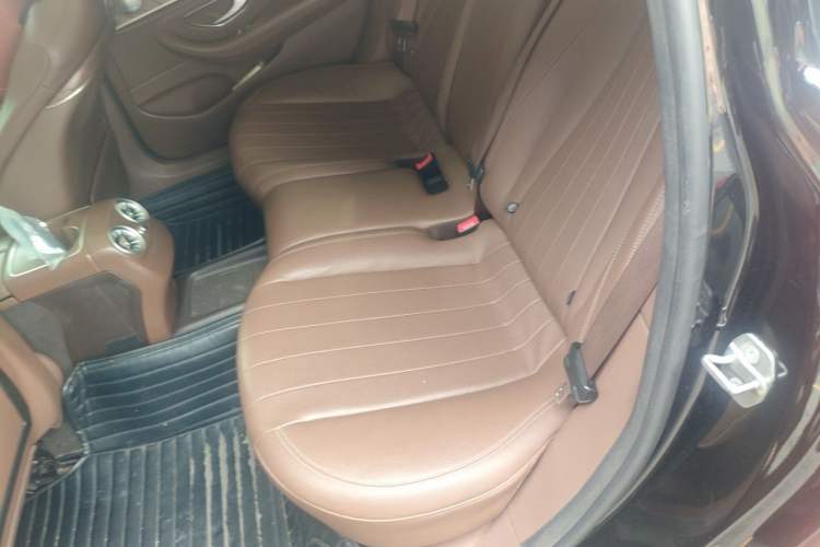 Used Mercedes-Benz E-Class 2019 Restyled E 300 L Luxury Edition Left Rear Seat