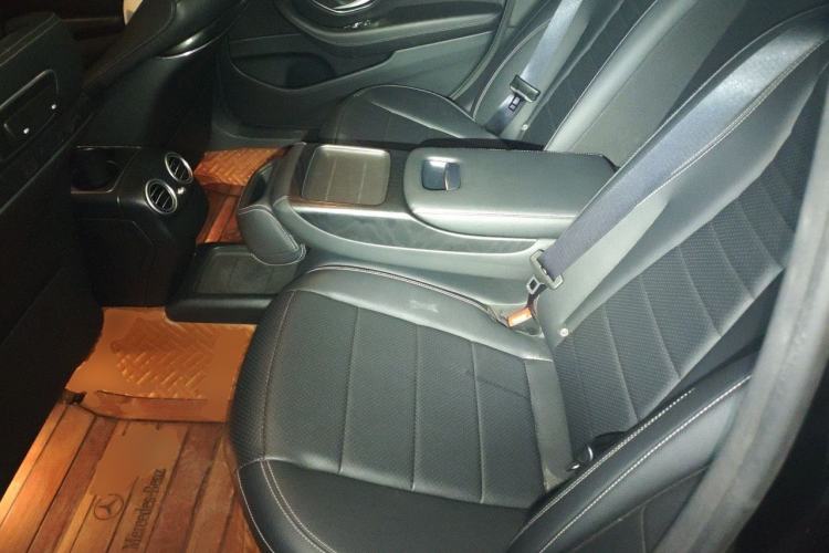 Used Mercedes-Benz E-Class 2019 E 300 L Sporty and Stylish Model Left Rear Seat