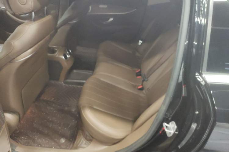 Used Mercedes-Benz E-Class 2019 E 260 L 4MATIC Left Rear Seat