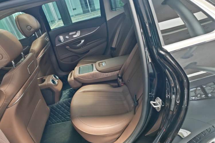 Used Mercedes-Benz E-Class 2019 Restyled E 300 L Luxury Edition Left Rear Seat