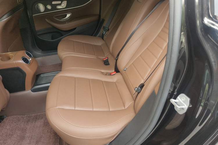 Used Mercedes-Benz E-Class 2019 Restyled E 300 L Sport Luxury Edition Left Rear Seat