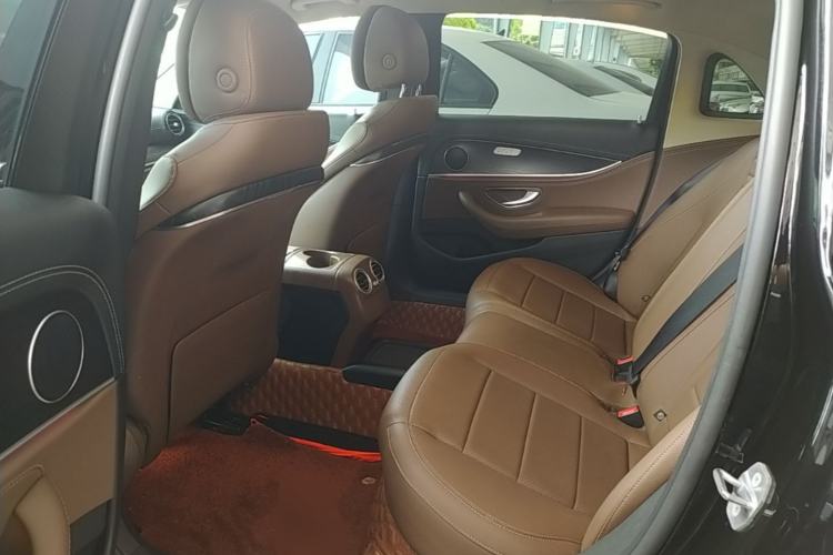 Used Mercedes-Benz E-Class 2019 E 260 L Sport 4MATIC Left Rear Seat