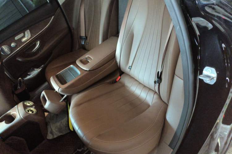 Used Mercedes-Benz E-Class 2019 Restyled E 300 L Luxury Edition Left Rear Seat