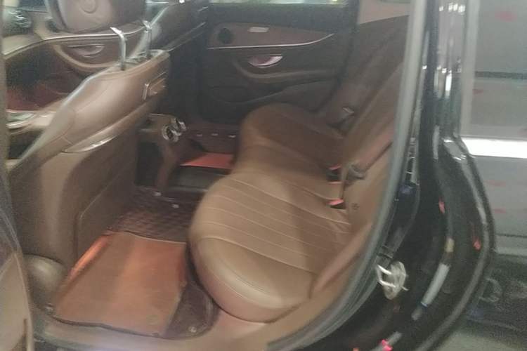 Used Mercedes-Benz E-Class 2019 Facelifted E 300 L Stylish Version Left Rear Seat
