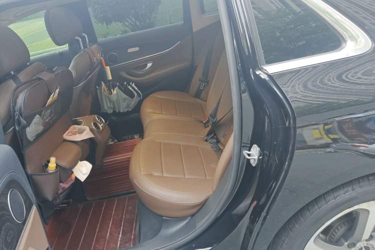 Used Mercedes-Benz E-Class 2019 E 300 L Sport Luxury Edition Left Rear Seat
