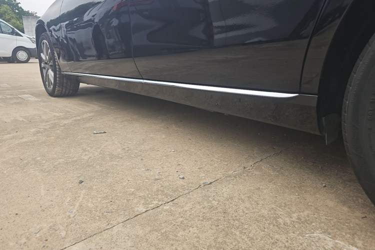 Used Mercedes-Benz E-Class 2019 E 200 L Left Side Sill